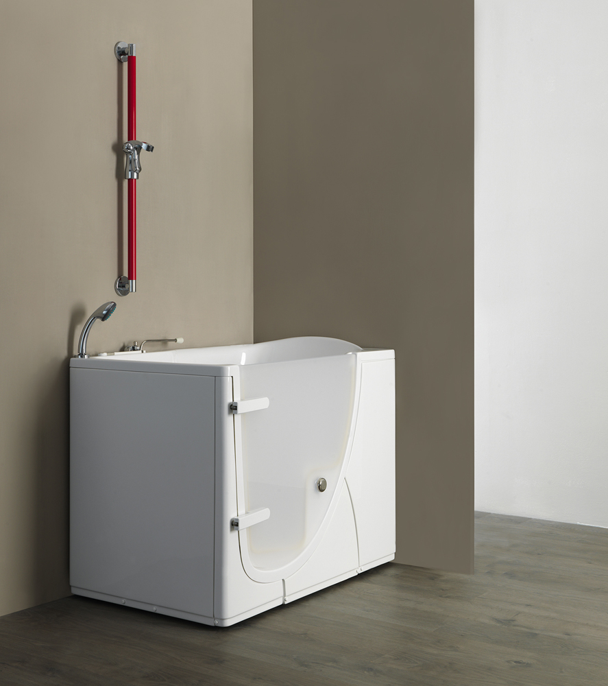 Walk-in bathtub with internal opening door for disabled bathroom Walk-in bathtub with internal opening door for disabled bathroom