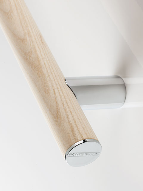 HUG coloured grab bars