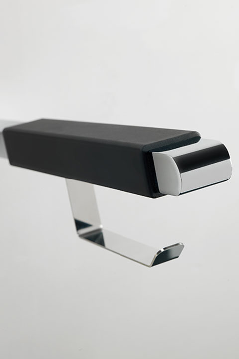 Folding grab bar