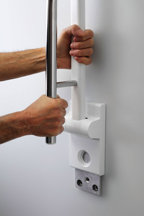 Removable folding bar