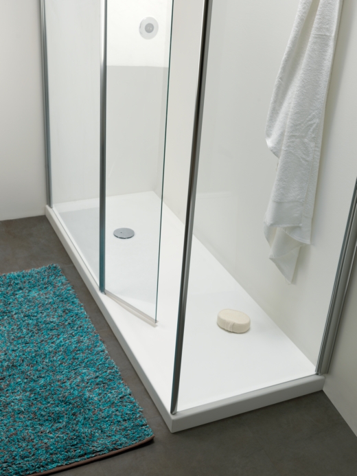 Piatto doccia a filo pavimento per bagno anziani