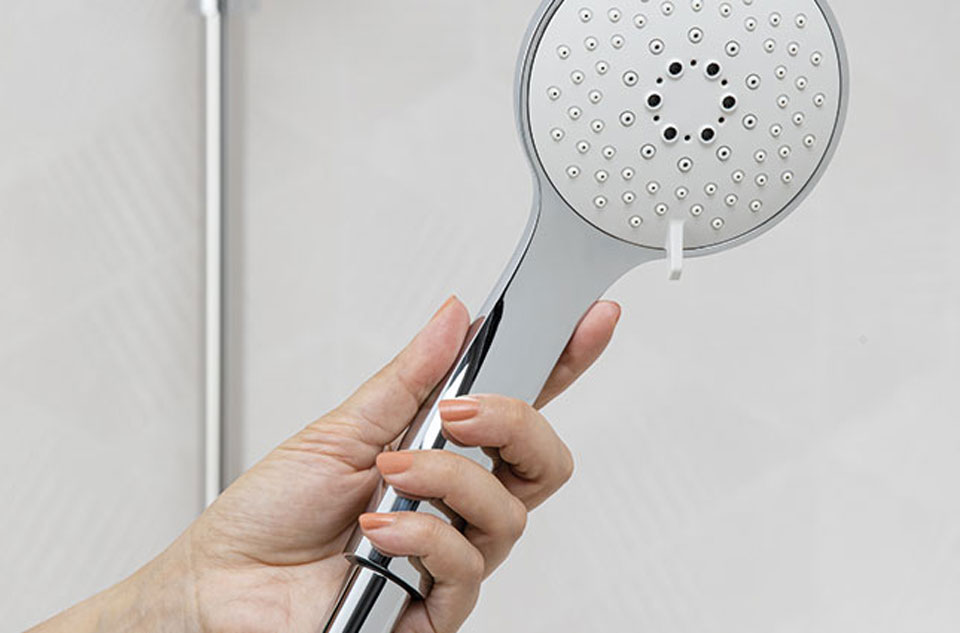 Solo shower colum, set shower and grab bars