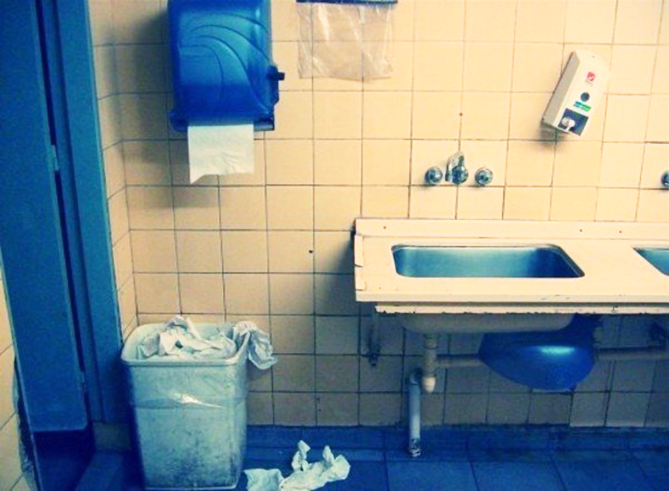 Ristrutturazione bagni pubblici