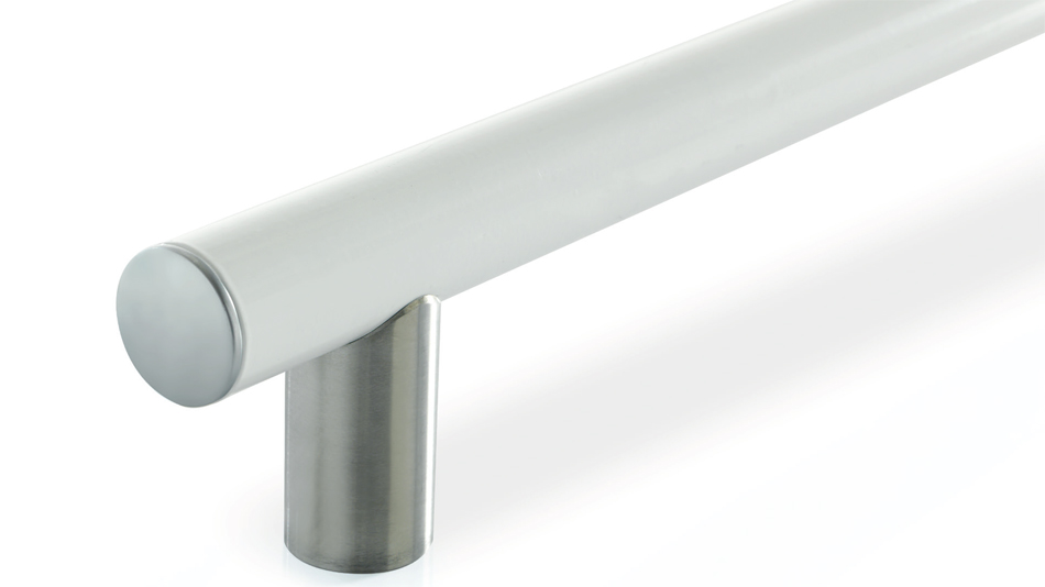 Showcase of the Prestigio Plus grab rail for an elegant bathroom