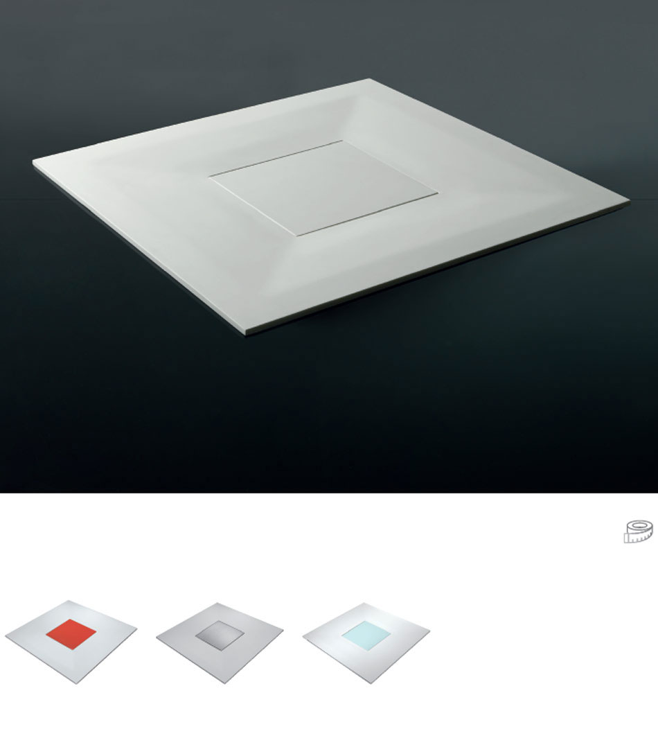 Square shower tray with colored drain 