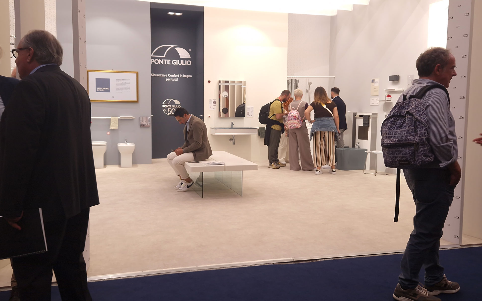 Ospiti presso lo stand Ponte Giulio a Cersaie 2024