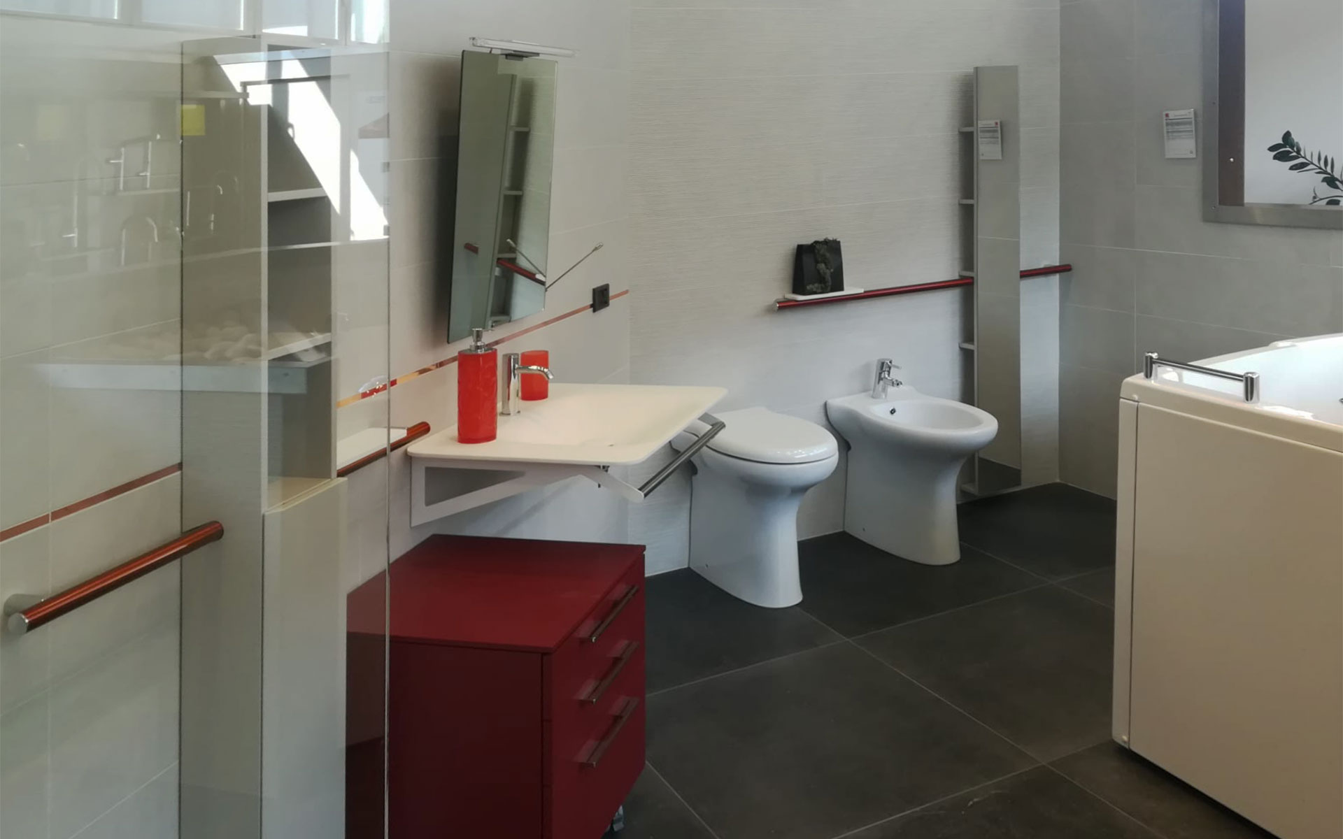 Sedute bagno e ausili hug presso SVAI