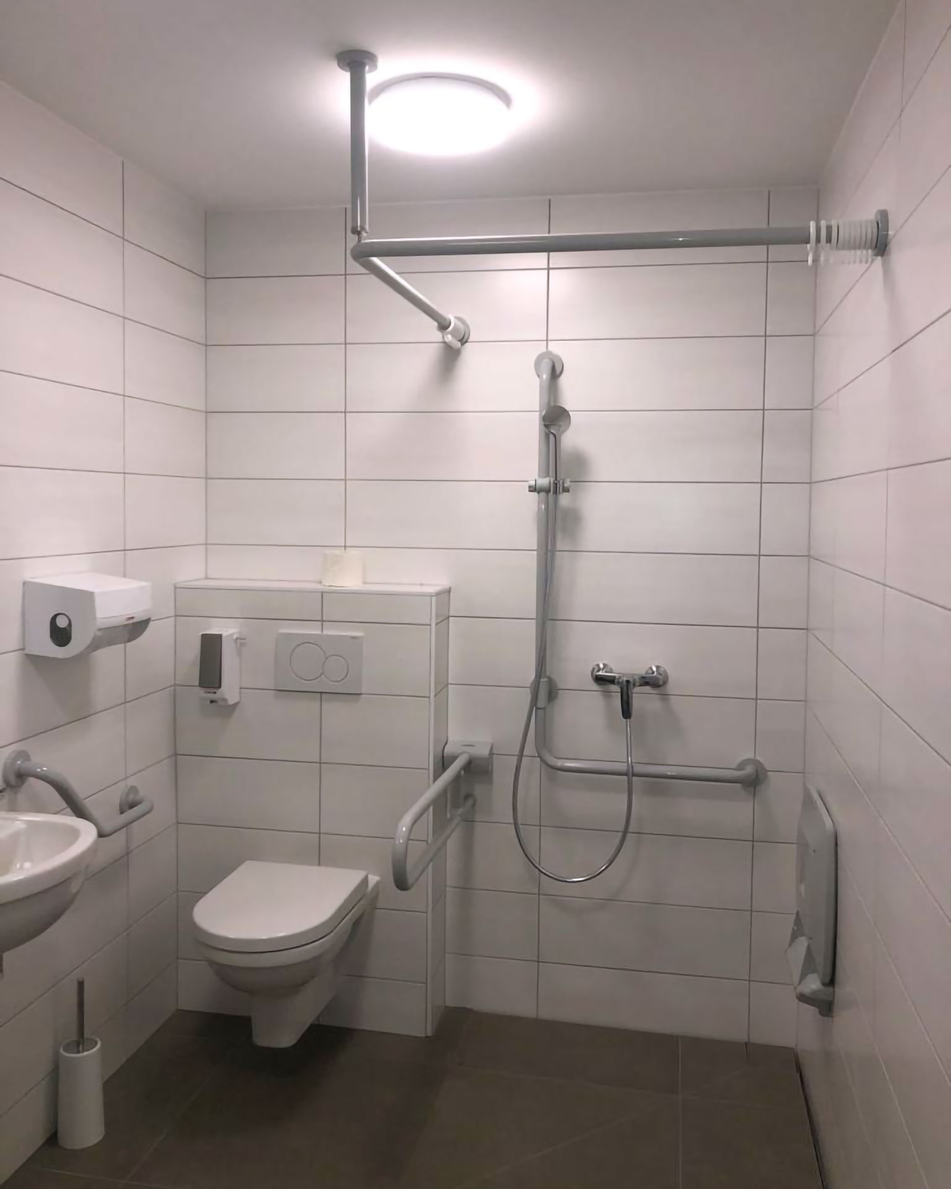 Shower seat for elderly people