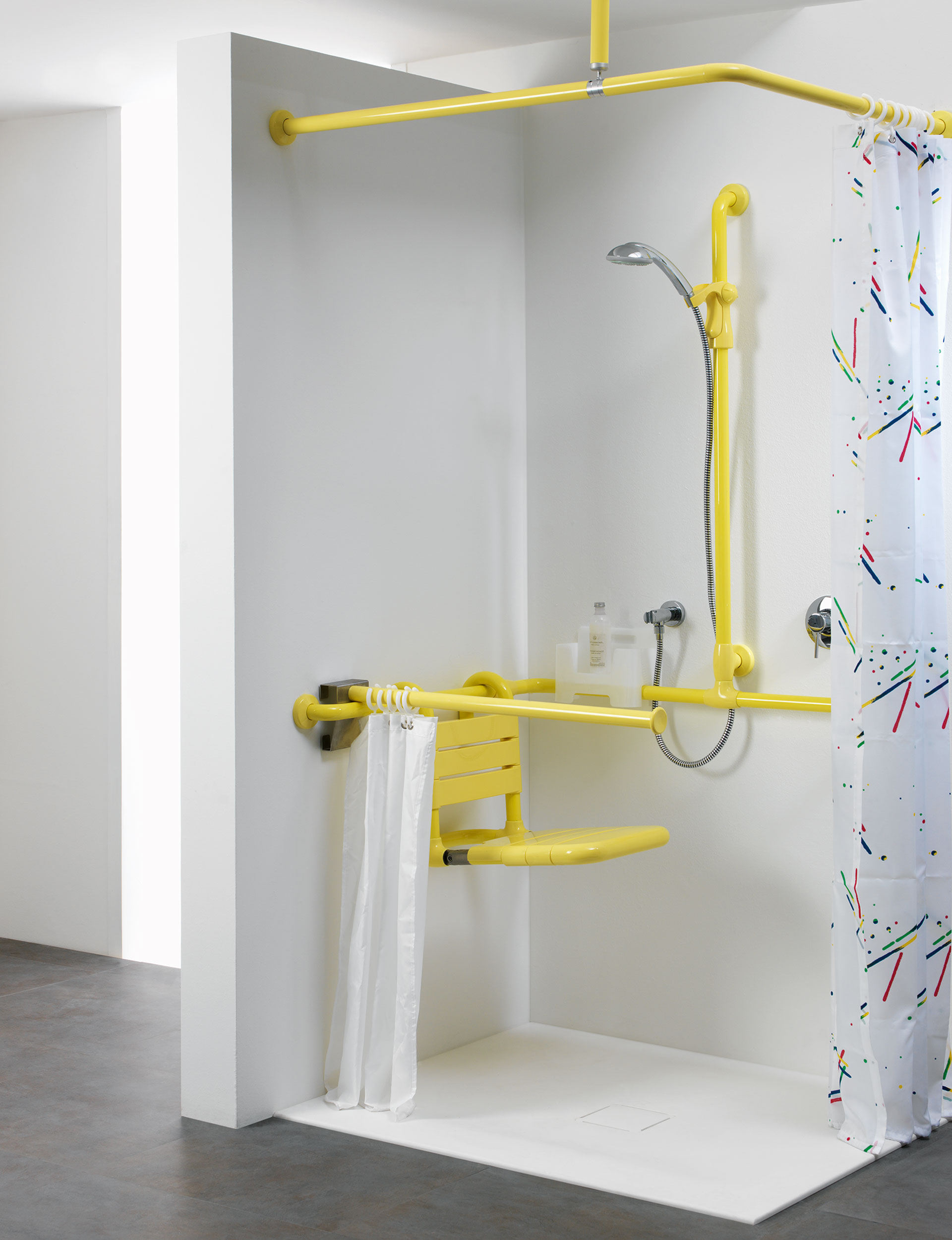 Grab bars light yellow colour