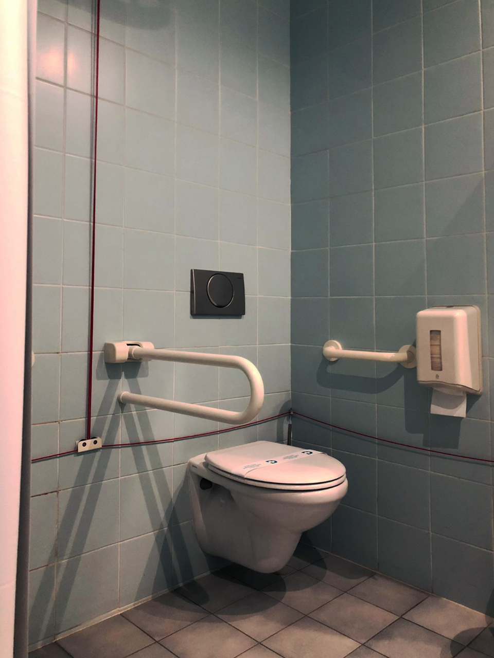 Ponte Giulio’s toilet in Lisbon