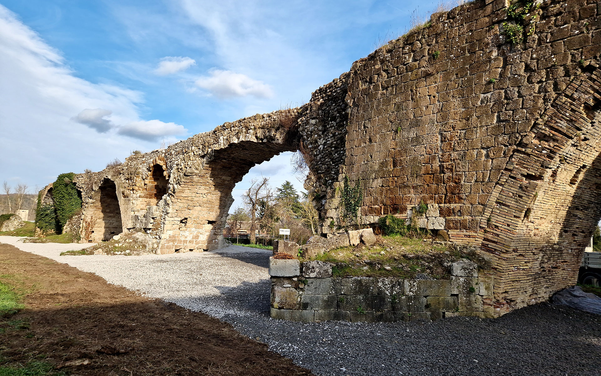 Immagine del ponte Giulio, dopo il consolidamento
