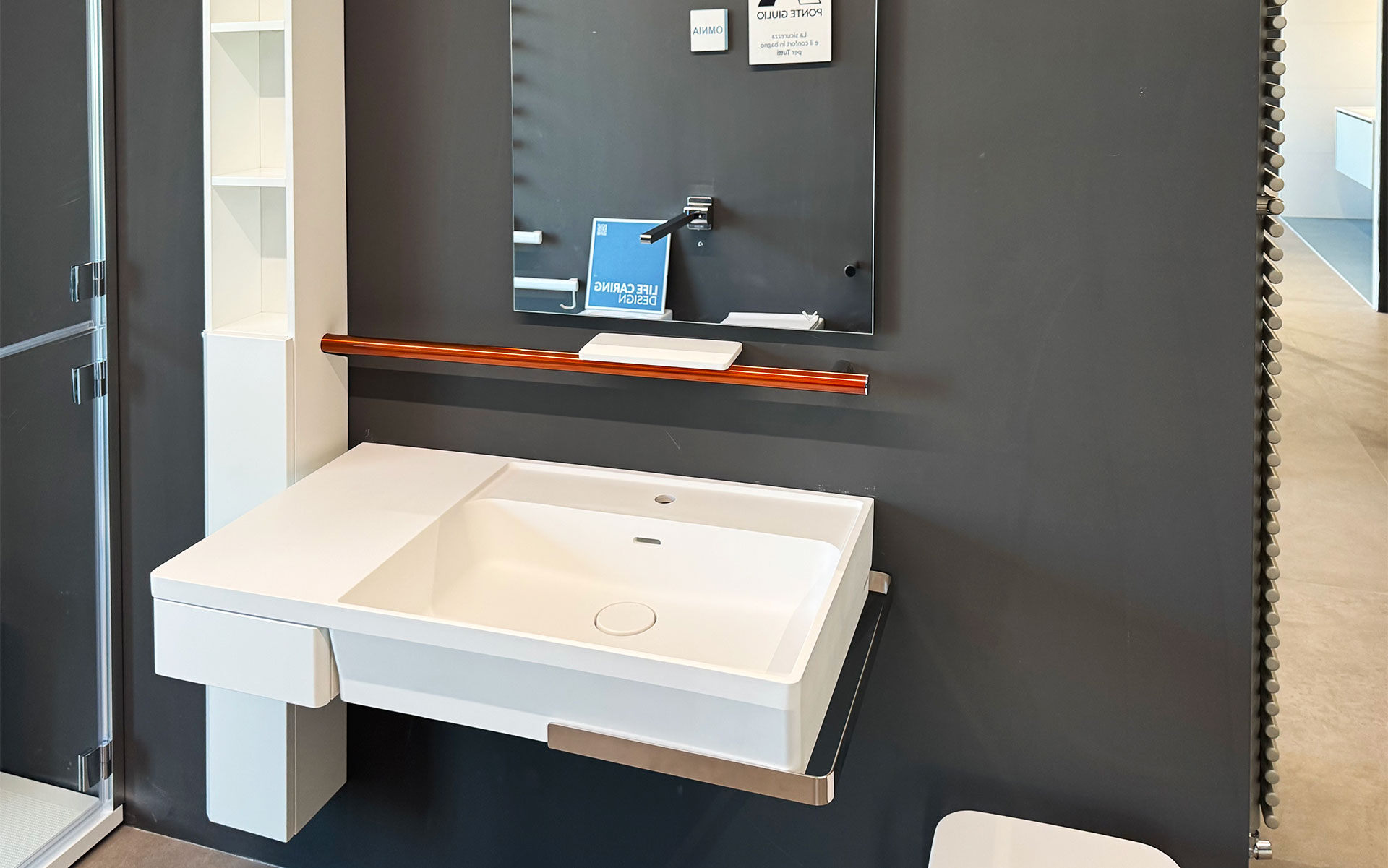 Lavabo, ausili ed accessori Omnia presso Centro Gamma