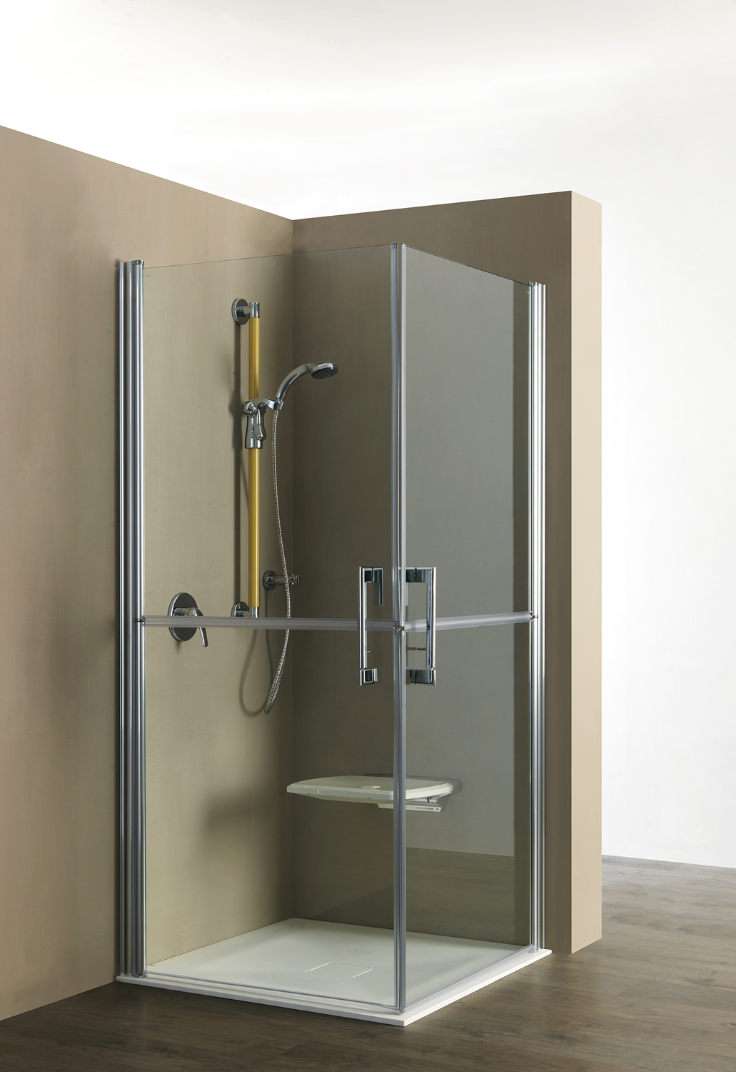 Sedile e cabina doccia, soluzioni ambiente bagno