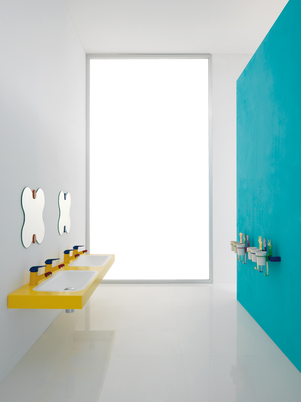 Consolle a doppio catino e accessori, soluzioni bagno bambino